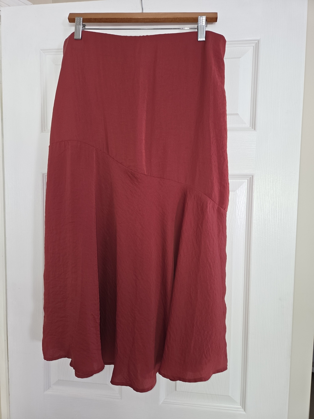 American Eagle Outfitters Deep Red Flowing Midi Skirt Large